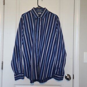 Express NWOT button down shirt size XL
